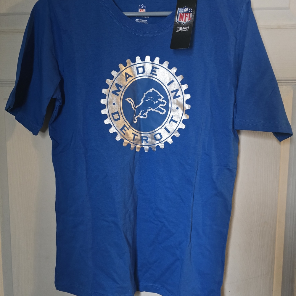 NFL Blue Detroit Lions Tee with Silver Logo